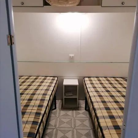 Mobil-Home Laruns En Vallee D'Ossau مكان تخييم لارونس
